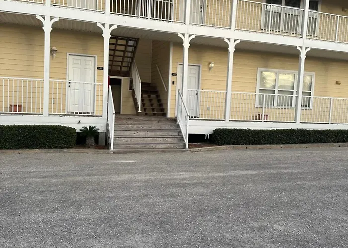 Aparthotel Beautiful Two Bedroom, Two Bathroom First Floor In Gulf Shores! 3*