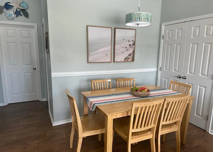 Beautiful Two Bedroom, Two Bathroom First Floor In Gulf Shores! 3*