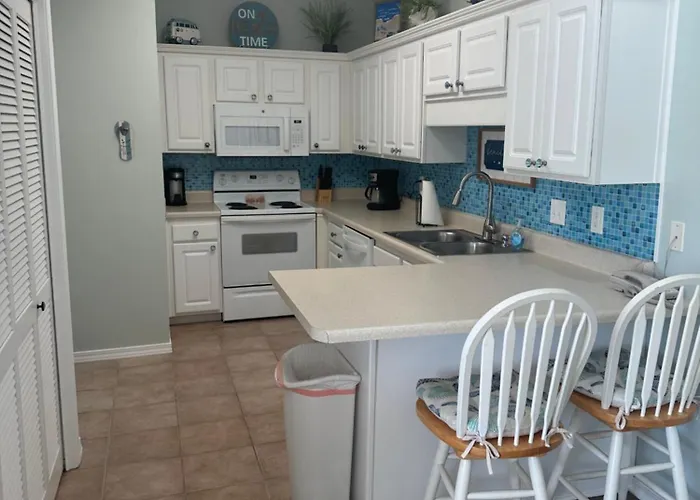 Aparthotel Beautiful Two Bedroom, Two Bathroom First Floor In Gulf Shores!