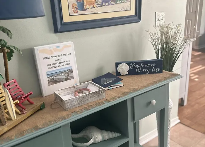 Beautiful Two Bedroom, Two Bathroom First Floor In Gulf Shores!